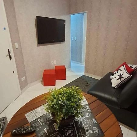 113 Canto Do Forte - 1Dorm - 200 M Da Praia E 20M Dos Bares E Restaurantes - Estacionamento Gratuito E Wi Fi , Tv A Cabo プライア・グランデ エクステリア 写真